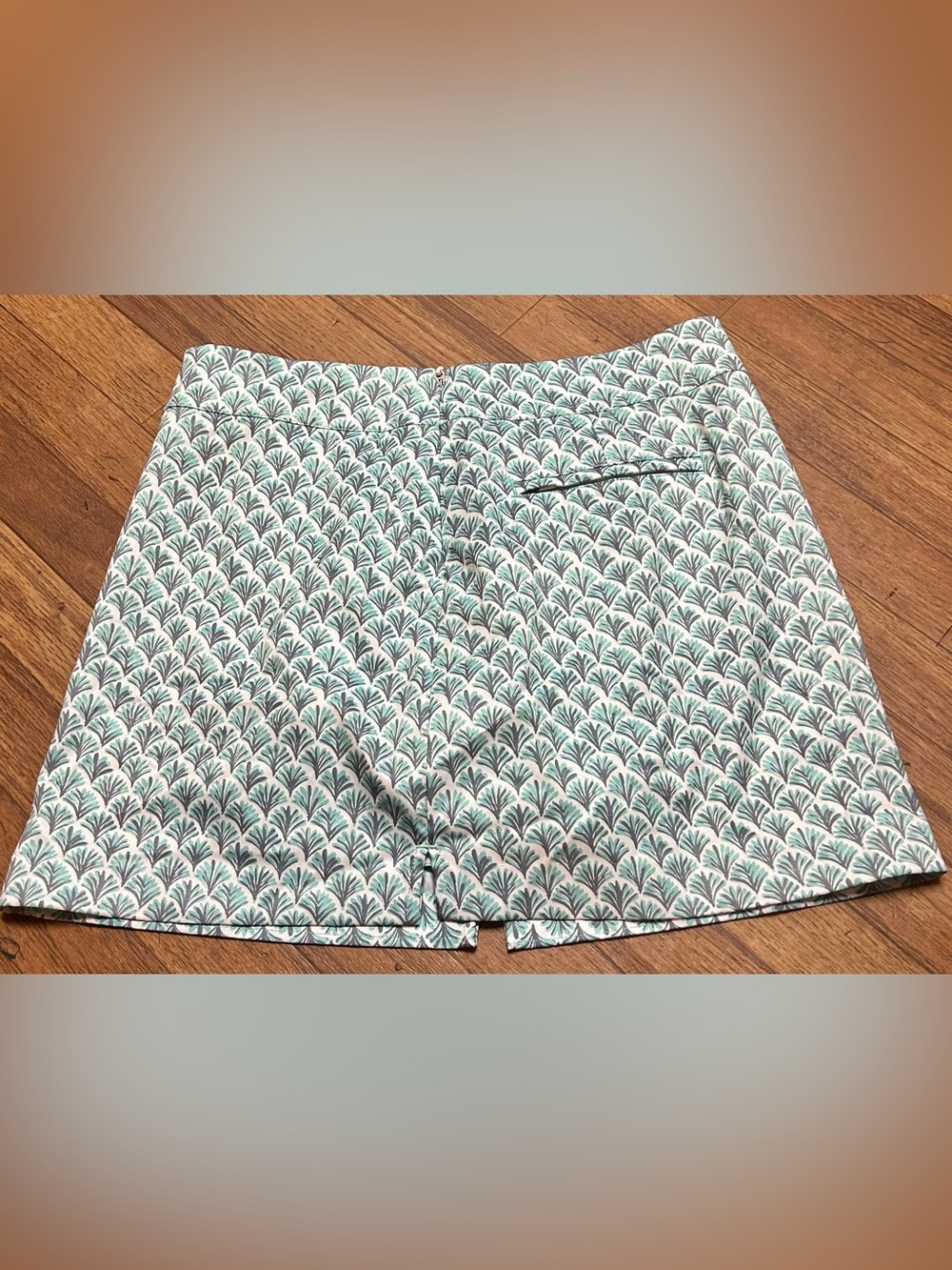 Vineyard vines - Picture 4 of 8